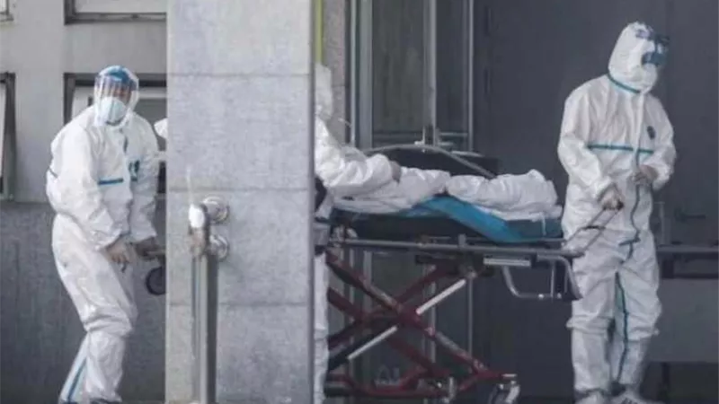 الصين: تسجيل أكثر من 10 آلاف إصابة جديدة بكورونا
