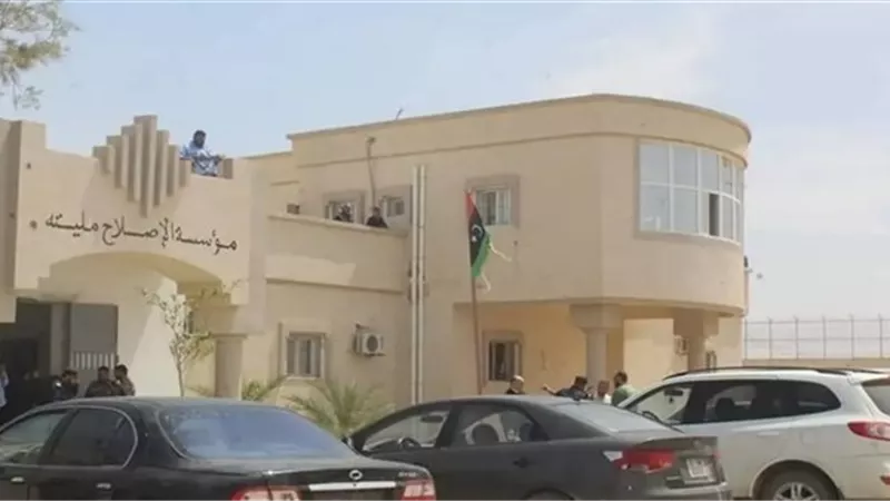 ليبيا.. القبض على 15 سجينًا من الفارين من ‎سجن مليتة