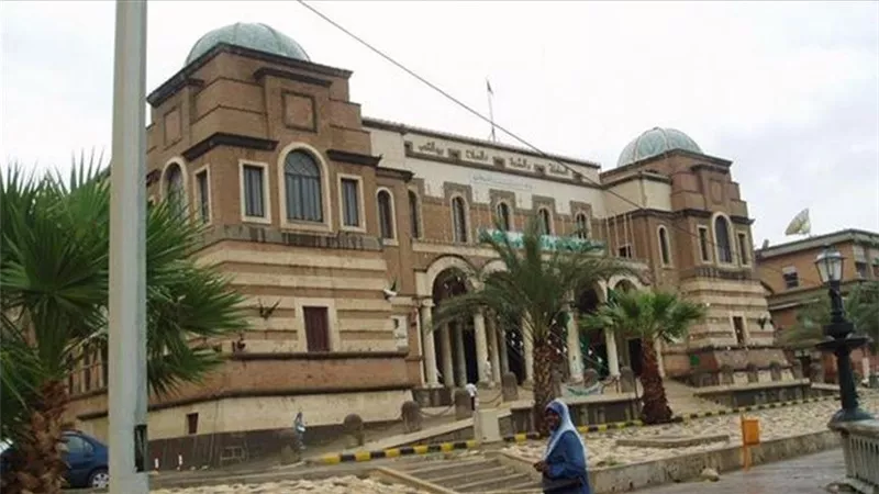 محافظ مصرف ليبيا المركزي ناجي عيسى يطلب إعفاءه من منصبه