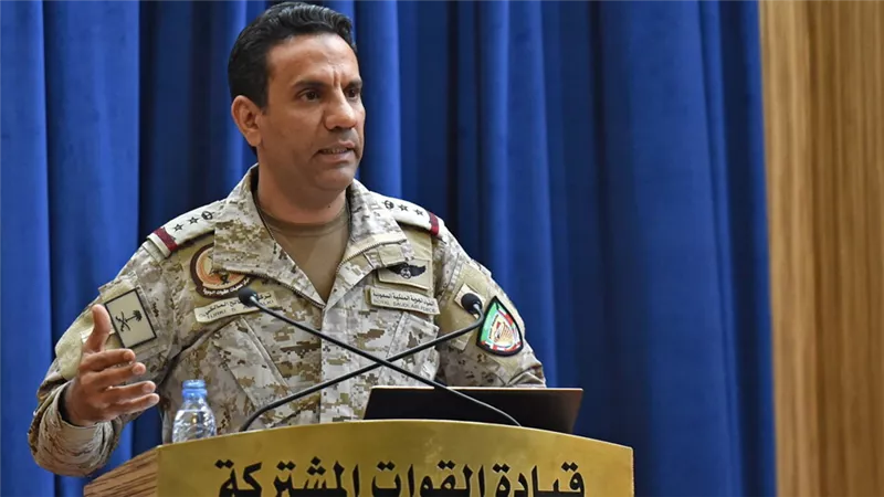 التحالف: انتهاء عملية إطلاق سراح ونقل 163 أسيرا حوثيا