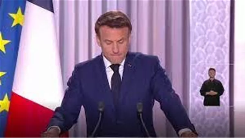 شاهد.. الرئيس الفرنسي يتعهد باستخدام 