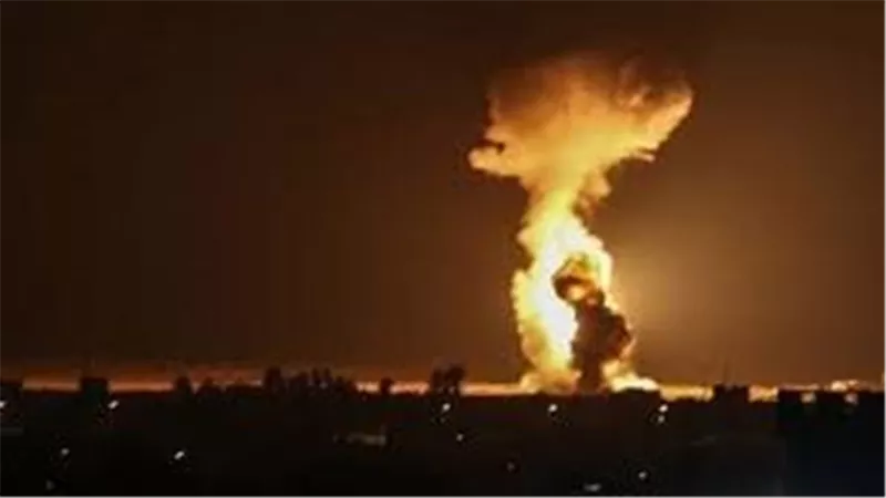 أضرار مادية جراء هجوم صاروخي إسرائيلي استهدف محيط بلدة بالقنيطرة الشمالي