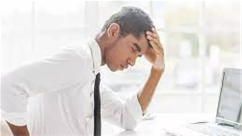 هكذا يمكن لموظفي العمل المكتبي مواجهة متاعب الظهر