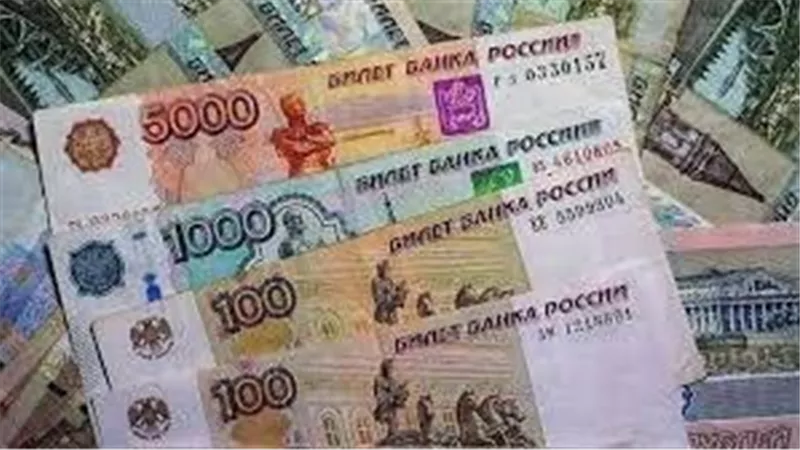 الروبل الروسي يقترب من أعلى مستوى في 5 سنوات مقابل اليورو اليوم