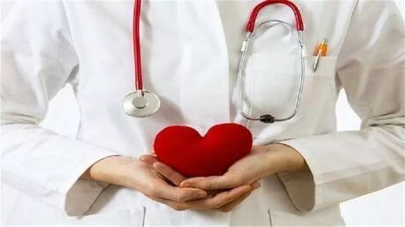 تعرف على أخطر موسم للمصابين بأمراض القلب.. طبيبة روسية تُجيب