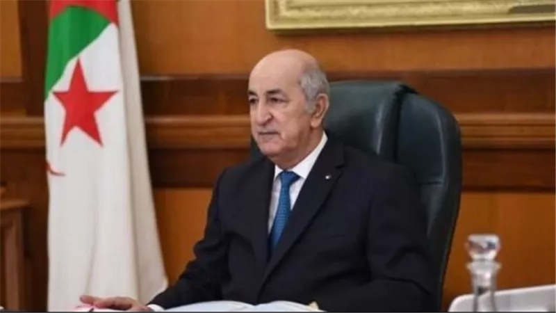 رئيس الجزائر: تحية إلى أبناء الجالية الوطنية فى كل العالم