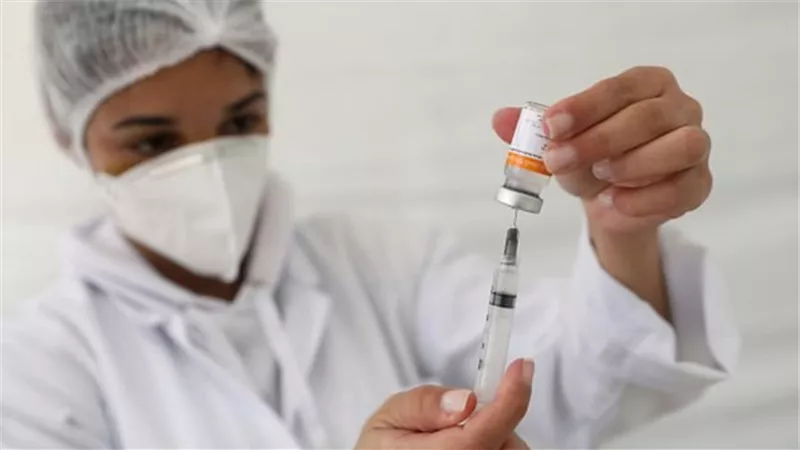 باحثون يكشفون أن إصابة الطفل بكورونا لا تحميه من أوميكرون