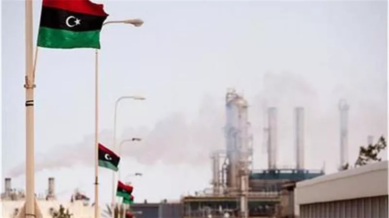 النفط الليبية تكشف أثار إغلاق الحقول والموانئ