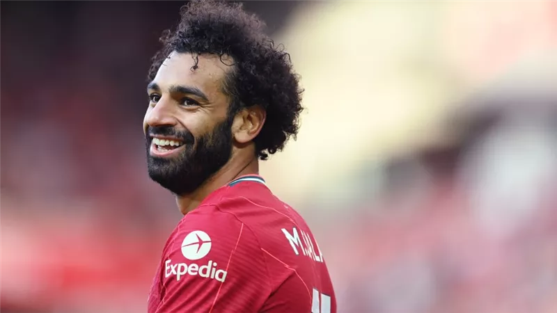 صلاح يضع ليفربول في حرج بالغ بسبب أزمة الرواتب