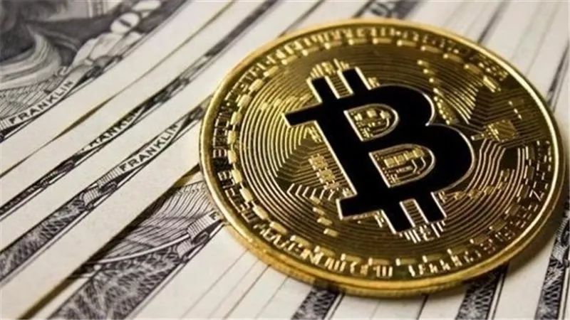 في ظل توتر الأسواق العالمية... أشهر عملة رقمية تشهد تدهورًا كبيرًا