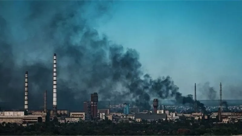 انفجارًا قويًا يهز مدينة سيفيرودونيتسك الأوكرانية