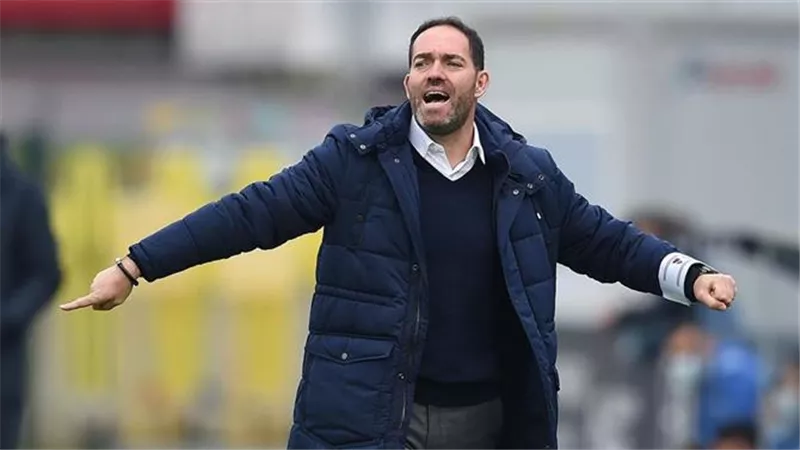 ريكاردو سواريز.. من هو المدير الفني الجديد للنادي الأهلي وموعد وصوله