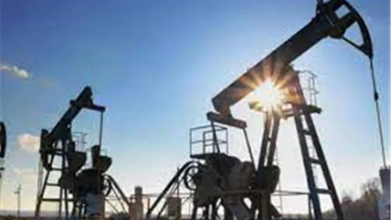 وسط مخاوف اقتصادية عالمية.. أسعار النفط تشهد تراجعًا
