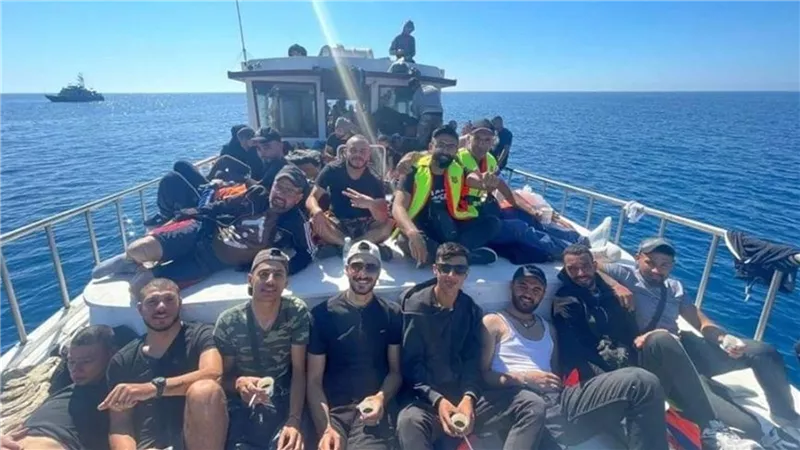 نقل 60 لبنانيًا إلى أراضيهم بواسطة السلطات اليونانية