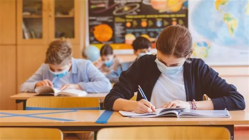 كييف ستعيد فتح أبواب المدارس في بداية العام الدراسي أول سبتمبر