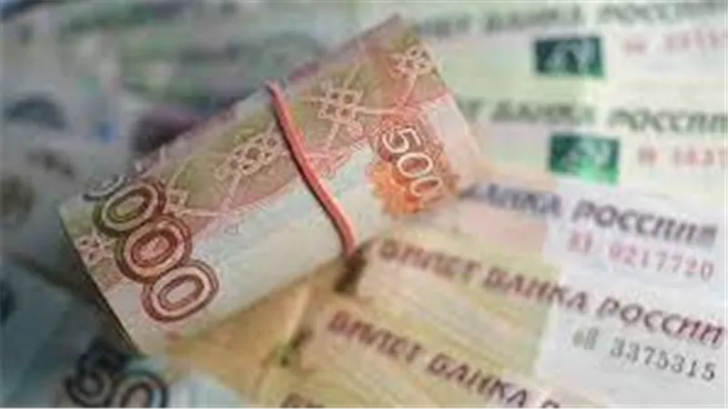 أخر التطورات التي طرأت على العملة الروسية