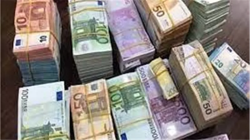  تقرير يوضح سعر اليورو أمام الدولار
