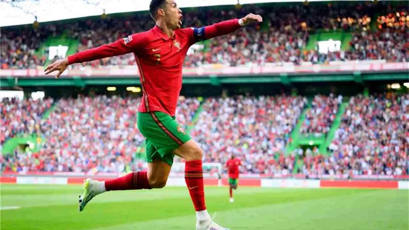 بعقد خيالي.. كريستيانو رونالدو علي رادار الدوري السعودي