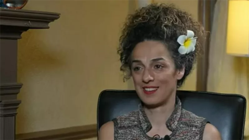 صحيفة أمريكية: توقيف رجل مسلح أمام منزل المعارضة الإيرانية مسيح علي نجاد