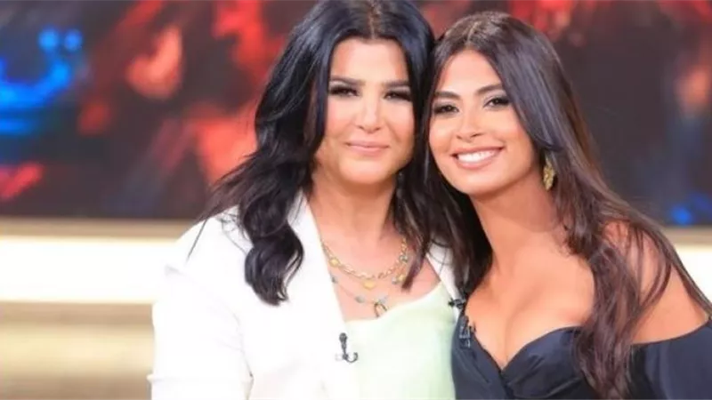 اليوم.. الإعلامية منى الشاذلى تستضيف روبي فى برنامج 