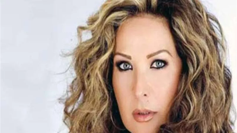  الفنانة السورية رغدة توجه رسالة إلى المخرج 