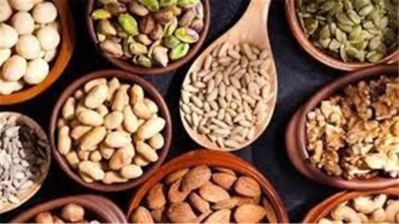 مواد غذائية تساعد على تخفيض مستوى الكوليسترول في الدم