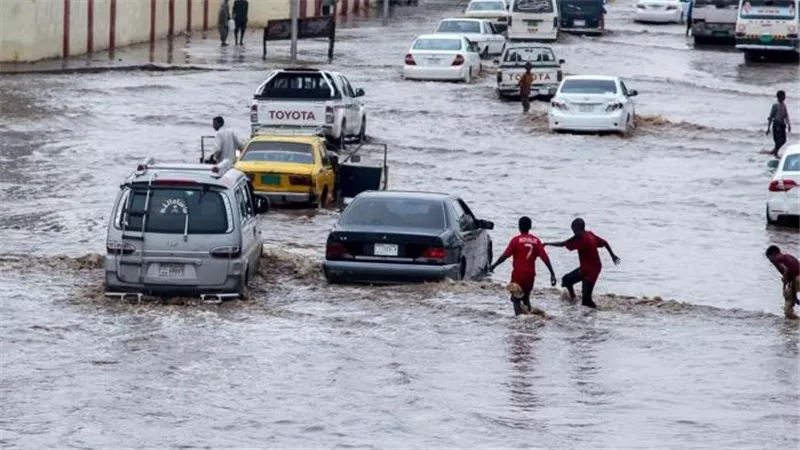 عاجل.. القوات الجوية السودانية تتدخل لإجلاء المحاصرين بالسيول في ولاية الجزيرة