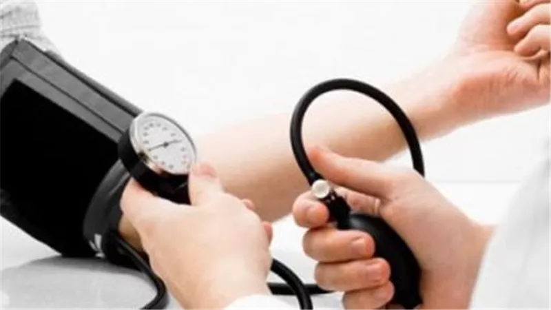 متى يصبح ارتفاع ضغط الدم خطر؟.. 6 مضاعفات مهددة للحياة