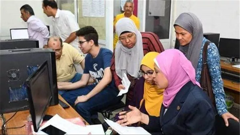 موعد انتهاء تقليل الاغتراب 2022.. ملف Pdf لقواعد التحويل بين الكليات 