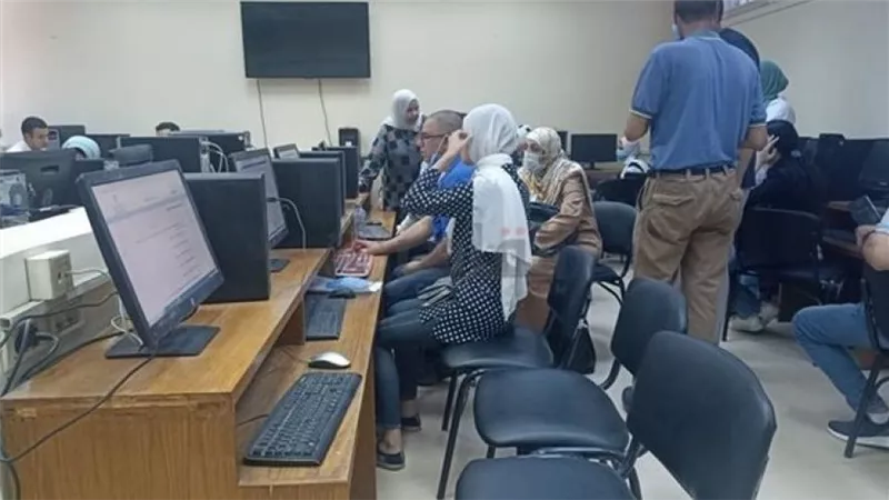 كليات المرحلة الثالثة 2022.. قوائم كاملة بالكليات والمعاهد المعتمدة