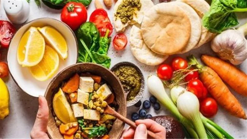 أطعمة غنية بالألياف والبروتين ومضادات الأكسدة والفيتامينات