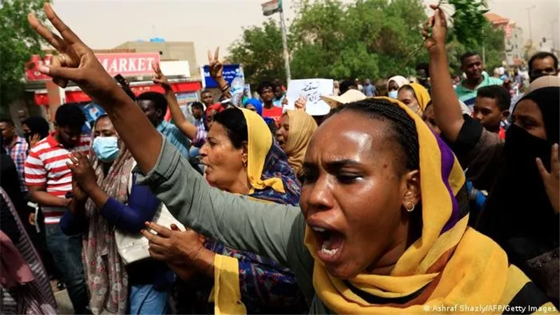 الباحث السياسي السوادني مصعب الهادي في حواره لـ 