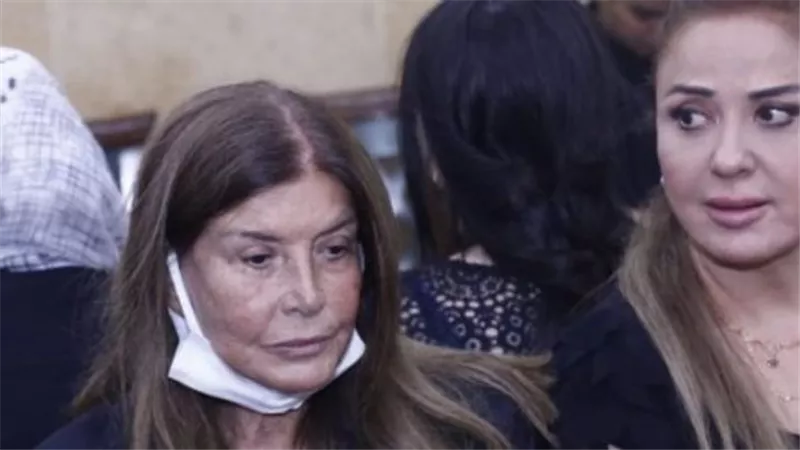  الفنانة المصرية 