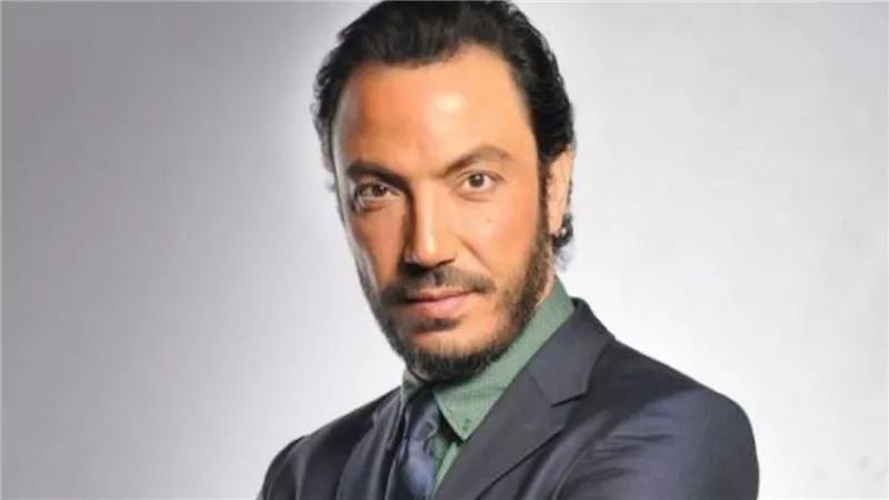 على طريقته الخاصة... الفنان المصري طارق لطفي يقرر التعبير عن حبه للفنانة ميرفت أمين 