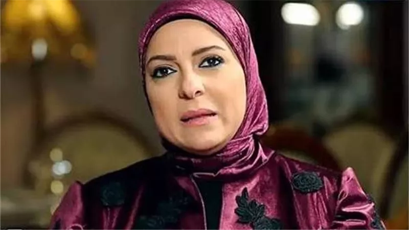 بعد تعرض زوجها لوعكة صحية.. الإعلامية المصرية 