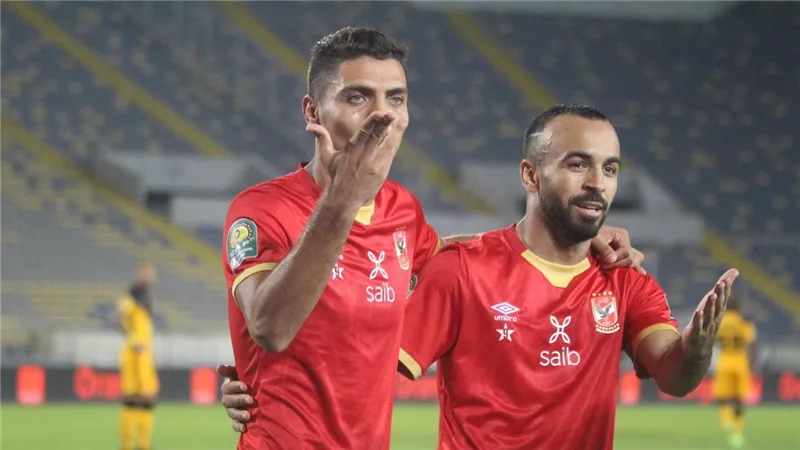 طبيب الأهلى المصري يكشف موعد عودة ثنائى الفريق محمد مجدى قفشة ومحمد شريف