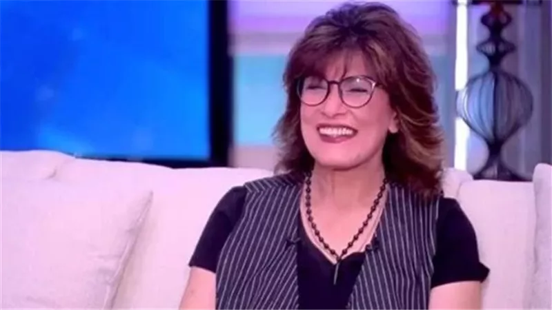 ياسمين عز توجه عدة أسئلة للممثلة المصرية سماح أنور.. الإجابة صادمة (فيديو)