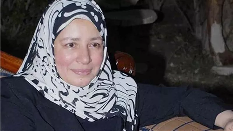 ما لا تعرفه عن الفنانة المصرية “عبلة كامل” في عيد ميلادها الـ 62 