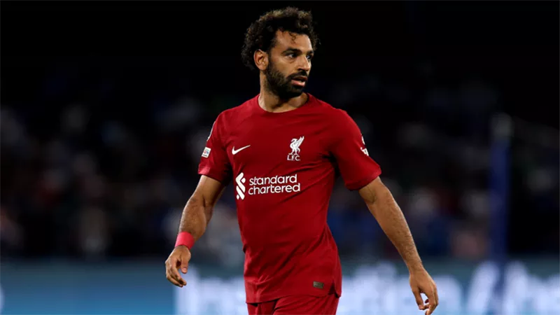 بكلمات مؤثرة.. محمد صلاح يودع الملكة إليزابيث الثانية