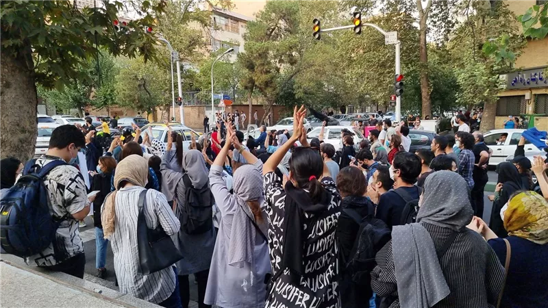 المعارضة الإيرانية في الخارج: أكثر من 140 قتيلا بالاحتجاجات ونحو 5 آلاف معتقل