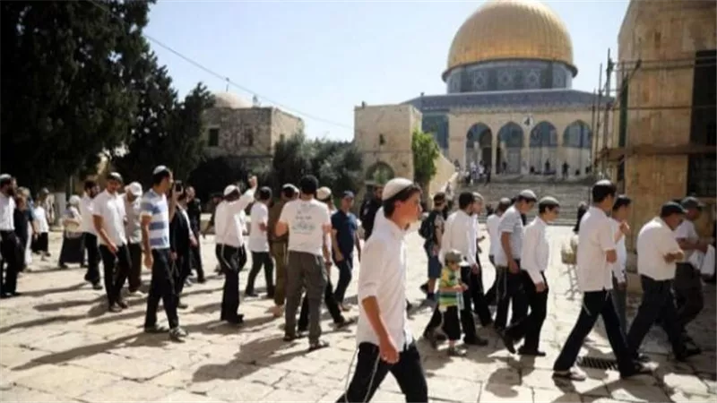  لليوم الثاني على التوالي... حالة من التوتر الشديد تسود باحات المسجد الأقصى والقدس الشرقية
