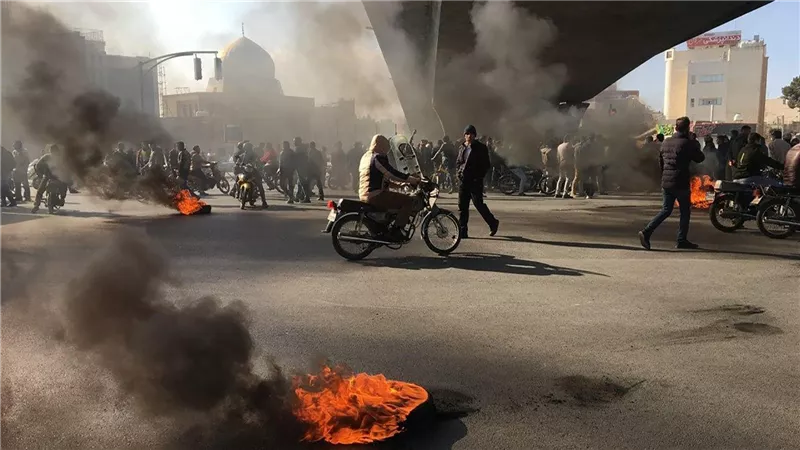 تجدد التظاهرات في عدة مناطق في العاصمة الإيرانية طهران