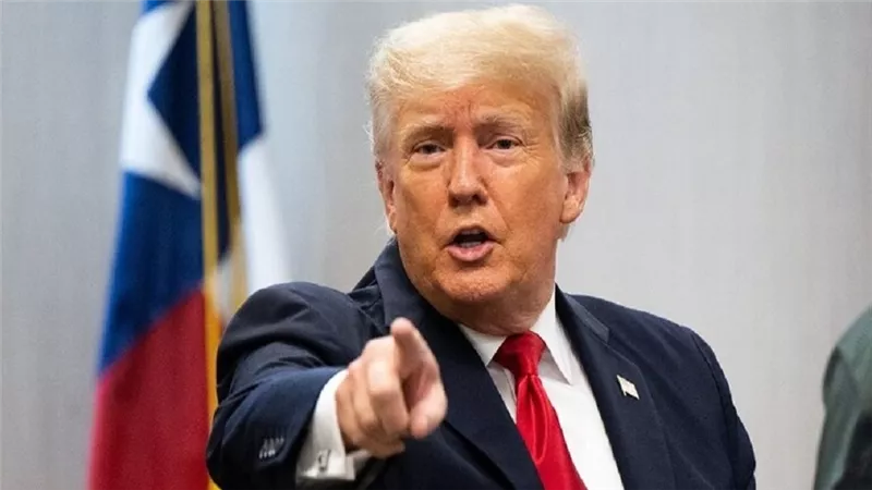 ترامب يطالب المحكمة العليا الأمريكية بالتدخل في قضية وثائق 