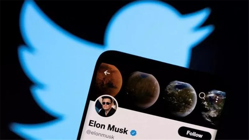 منصة تويتر تراجع سياساتها حول حظر المستخدمين بشكل دائم