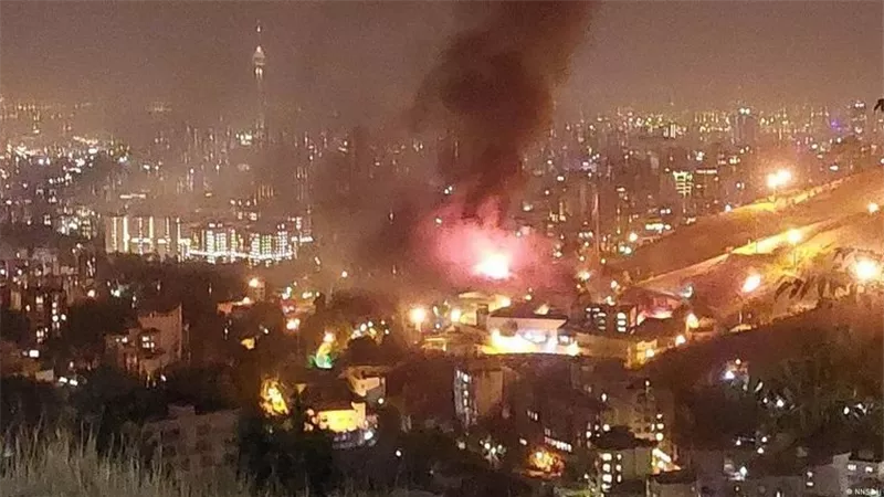  حصيلة ضحايا مأساوية في حريق سجن إيفين الإيراني