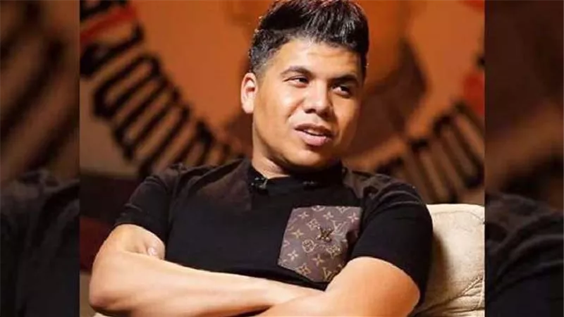 عمر كمال يسلط الضوء على عدد من تفاصيل حياته (فيديو)