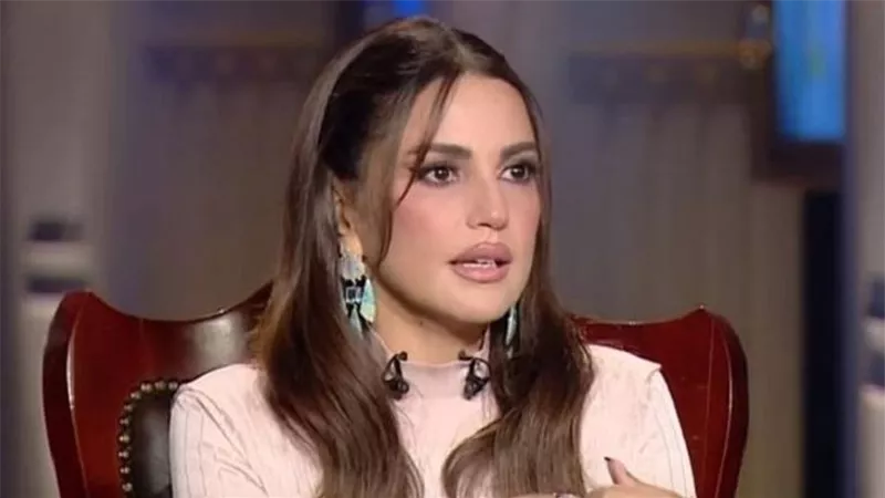 درة تؤكد أنها فكرت في اعتزال الفن بحثا عن السلام النفسي والبعد عن الشائعات (فيديو)