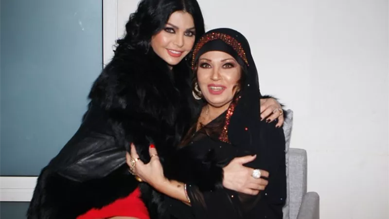  الفنانة المصرية فيفي عبده ترد على منتقدي تغير ملامح الفنانة اللبنانية هيفاء وهبي