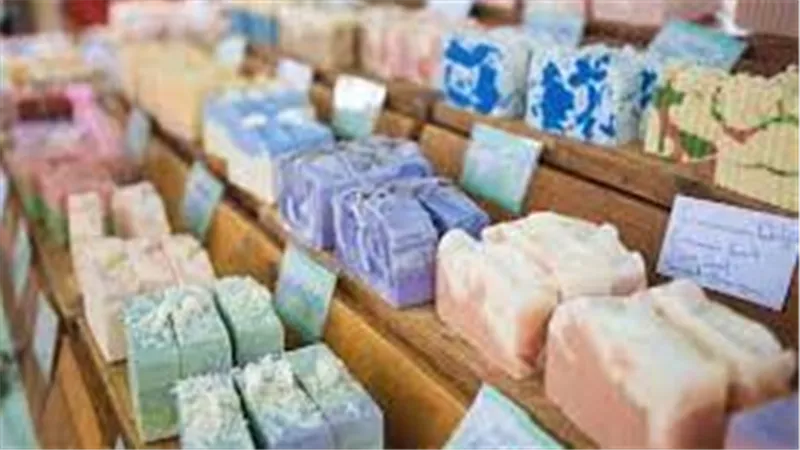تعرف على الفرق بين الطريقة الباردة والساخنة في صناعة الصابون