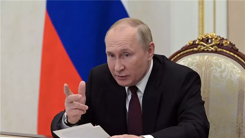 بسبب تصنيف أزعجها.. لماذا ضربت روسيا موقع البرلمان الأوروبي؟